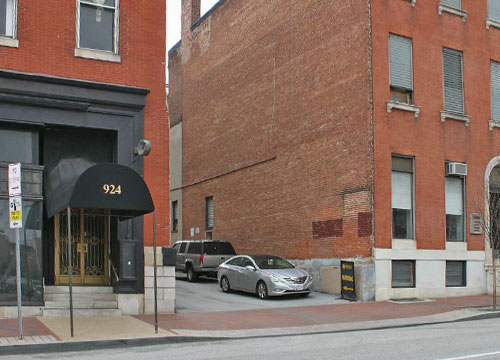 926-n-charles-2